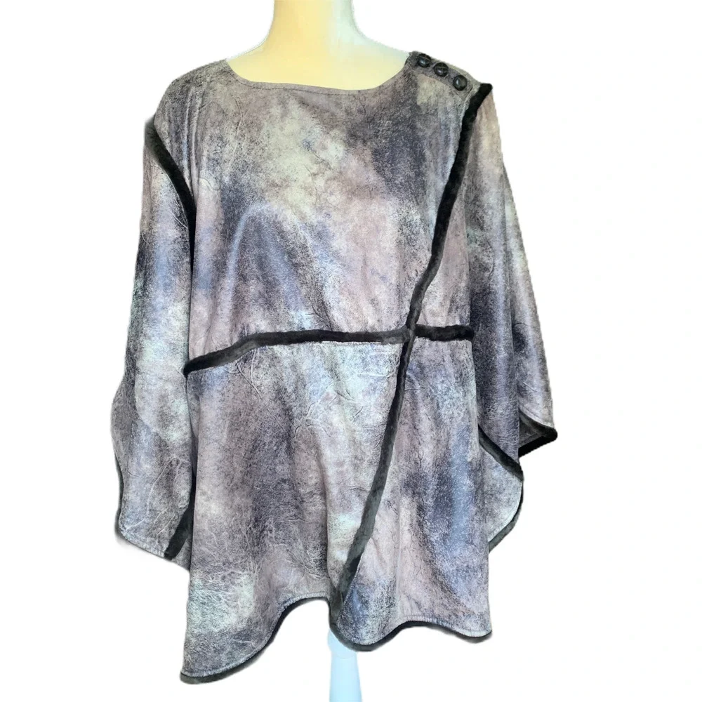 Kenar‎ poncho P/S with faux fur trim